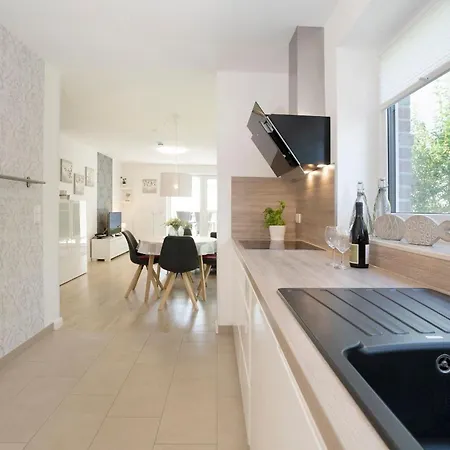 Memelstraße 7 Heimathafen Hachmann *