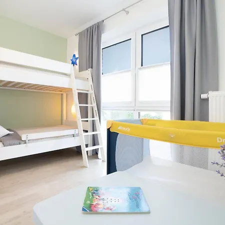 Memelstraße 7 Heimathafen Hachmann * Dahme (Schleswig-Holstein)